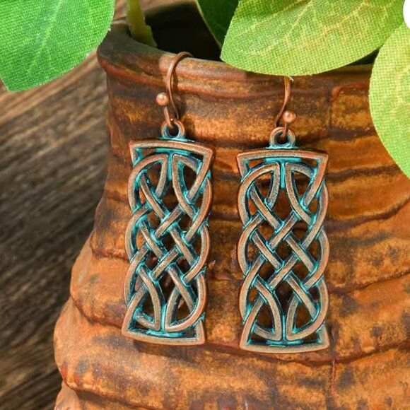 WOMENS ANTIQUE COPPER BLUE GREEN PATINA RECTANGLE TEXTURED STYLE EARRINGS - Picture 1 of 3